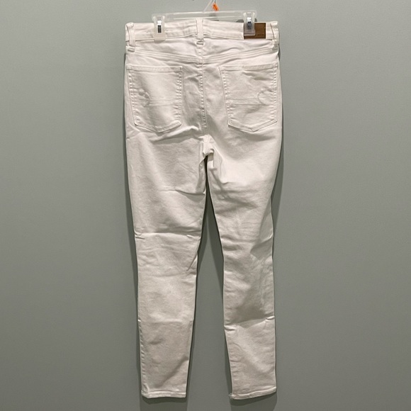 white womens american eagle ripped jeans size 10 - Picture 3 of 8